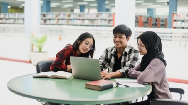 Rekomendasi Universitas Terbaik Di Bandung